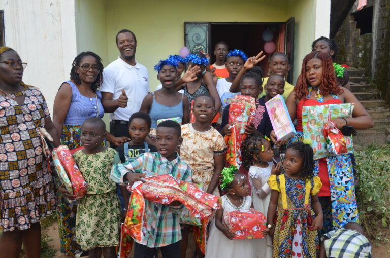 La Magie de Noël au Centre d&rsquo;Accueil Jésus Bon Pasteur d&rsquo;Obobogo