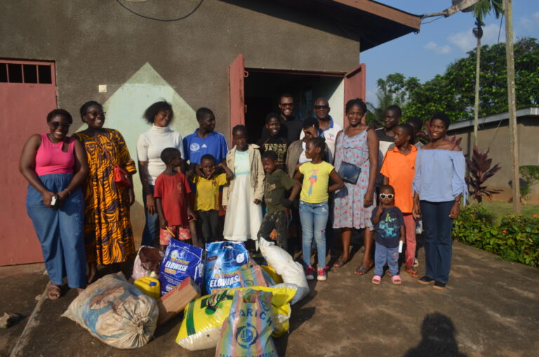 Visite des Messagers de la Miséricorde au Foyer Saint Augustin